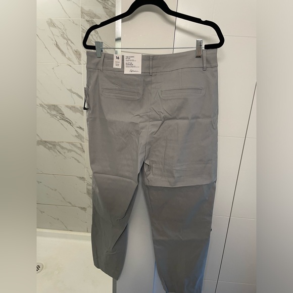 Reitman Iconic Pants Size 16 NWT - Picture 2 of 4